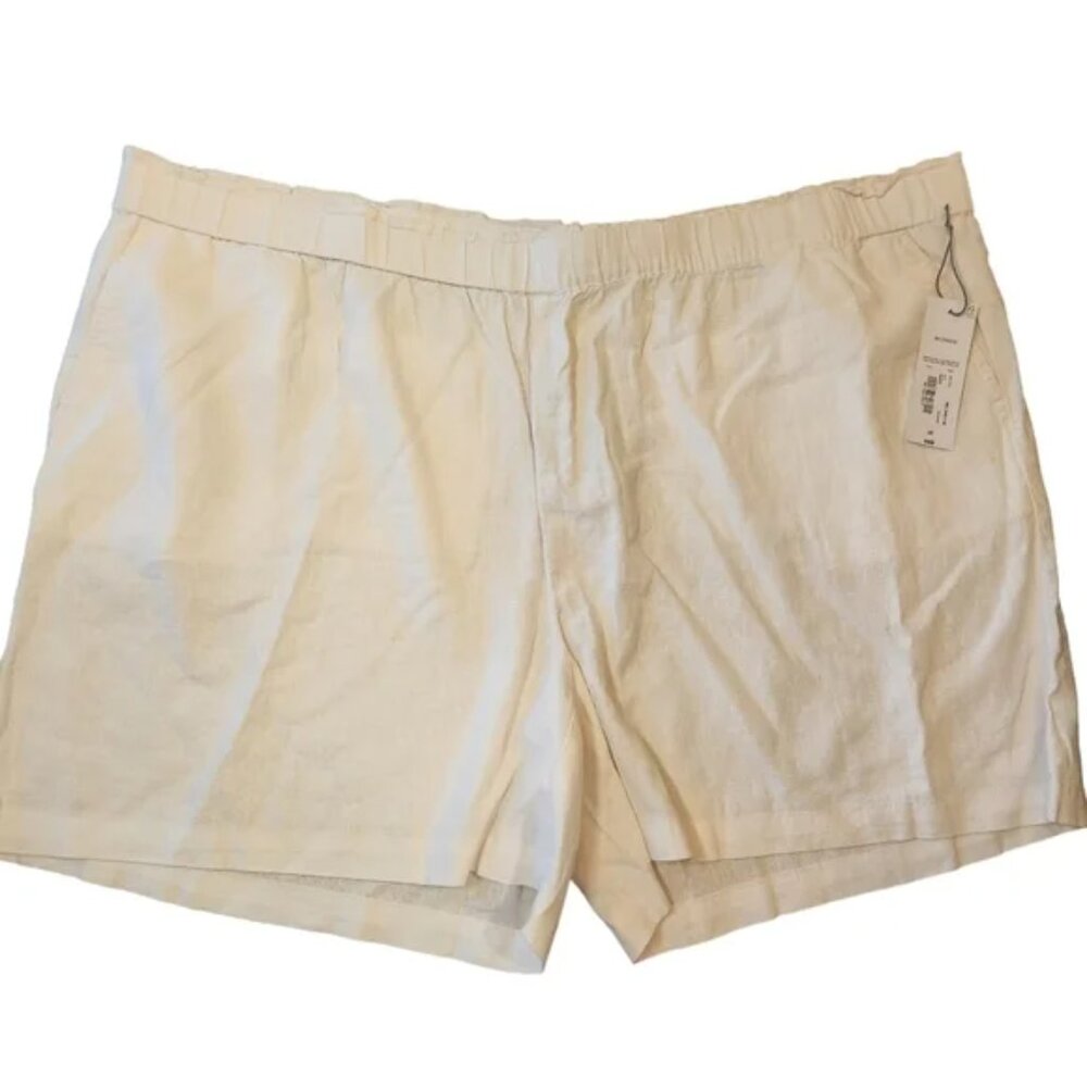 Liz Claiborne Woman lightweight white linen Pull on elastic waist shorts plus 3X